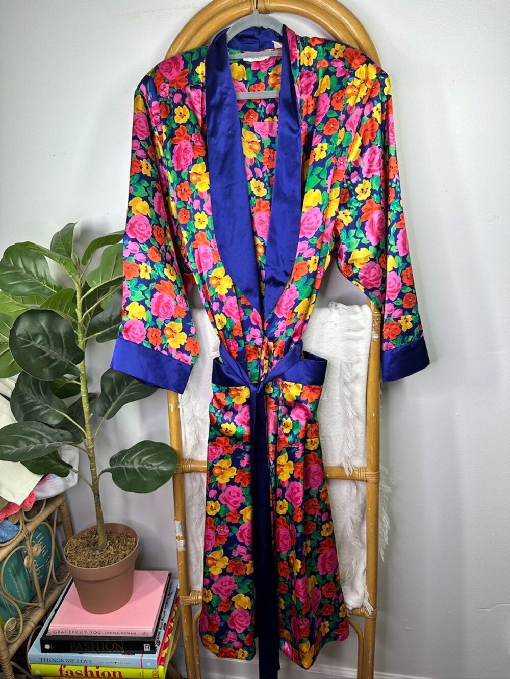 Vintage Victoria Secret Colorful Bright Floral Robe sz M